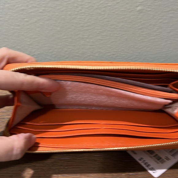 NWT Michael Kors Tangerine Orange Hamilton Ostrich Leather Accordion Wallet - Picture 6 of 15